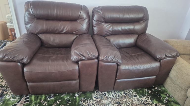 Pair of Brown Leather Recliner Sofas – Good Condition