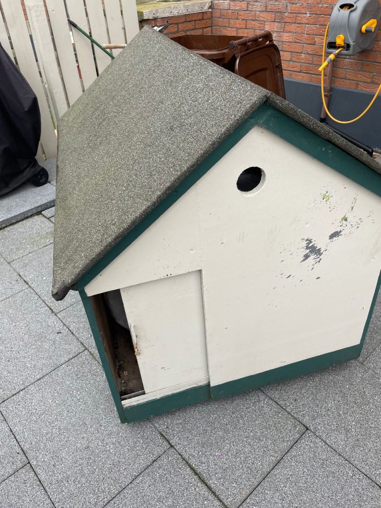 Large Dog House for sale 