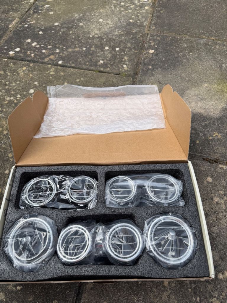 OEM Mercedes E-Class (W213) Air Vent set