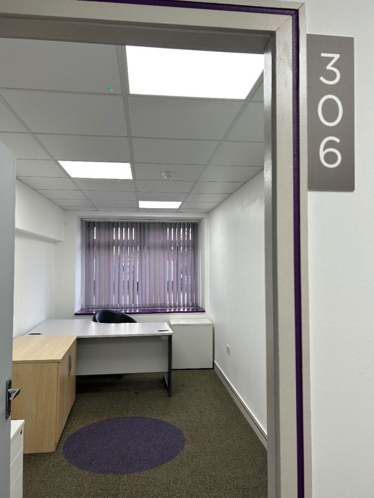 ***FULLY SERVICED OFFICES TO RENT UNDER A MILE FROM MANCHESTER CITY CENTRE***