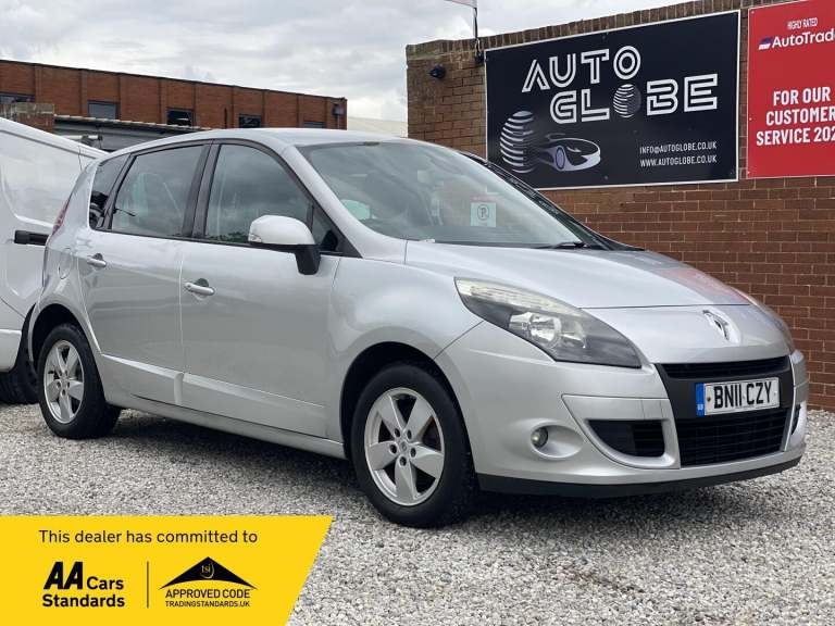 2011 Renault Scenic 1.5 dCi Dynamique TomTom Euro 5 5dr MPV Diesel Manual