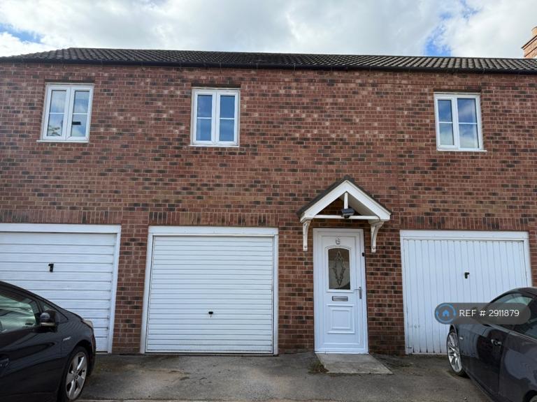 2 bedroom flat in Waltheof Road, Sheffield, S2 (2 bed) (#2911879)