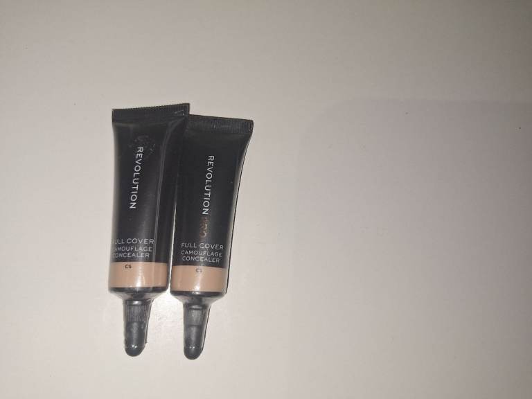 Revolution Pro Full Cover Camouflage Concealer x2