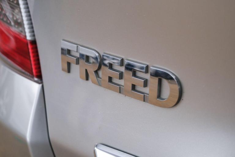 2025 Honda Freed Hybrid - 1 Owner HYBRID ELECTRIC Automatic