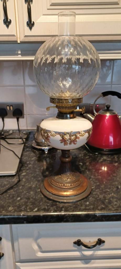 Antique Oil lamp working 