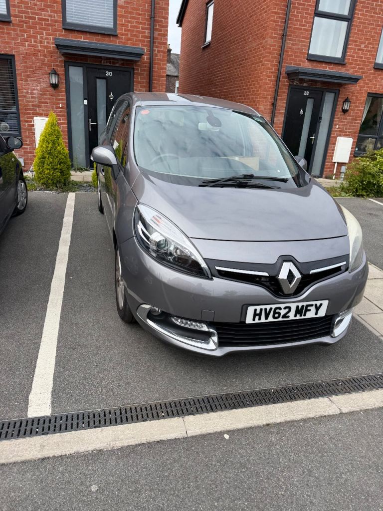 Renault, GRAND SCENIC, MPV, 2012, Manual, 1598 (cc), 5 doors