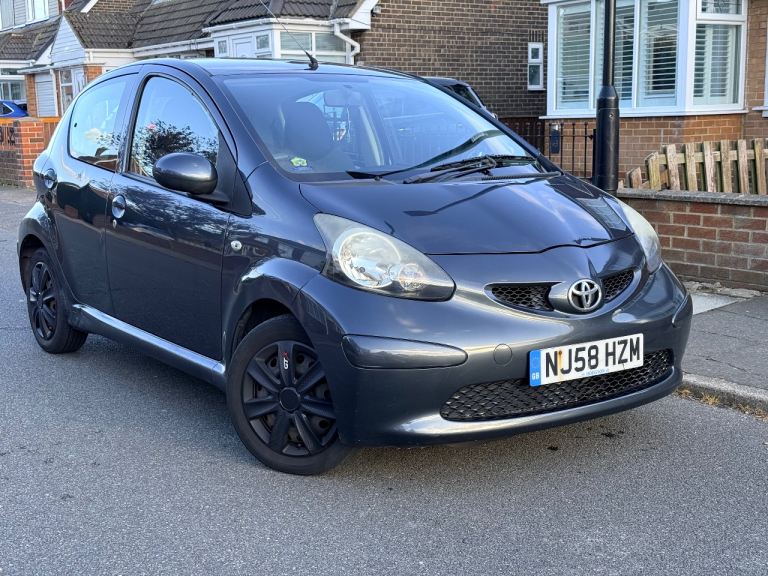 Toyota, AYGO, Hatchback, 2008, Manual, 998 (cc), 5 doors