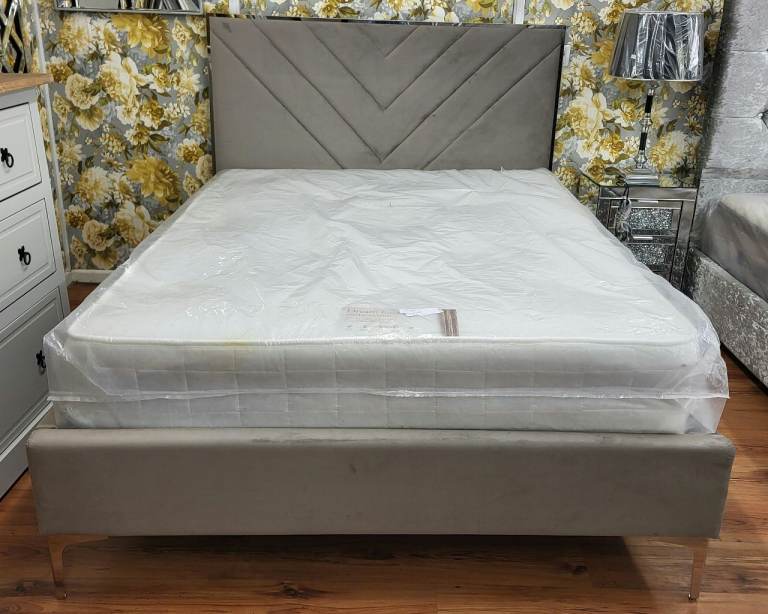 Ex-Display Mink 4ft6 Bed Frame (Double Frame)