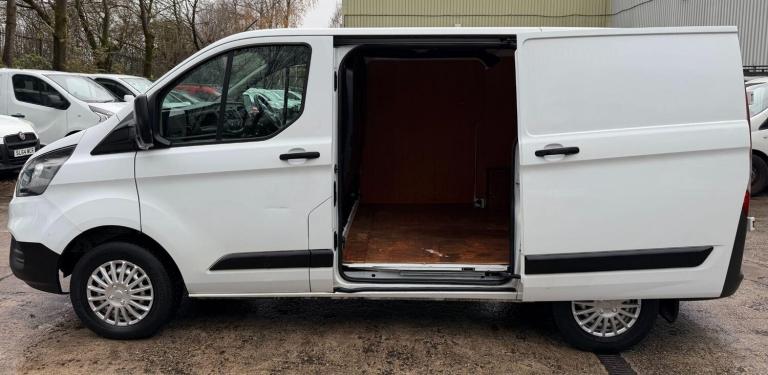 2018 Ford Transit Custom 2.0 TDCi 105ps Low Roof Van PANEL VAN DIESEL Manual