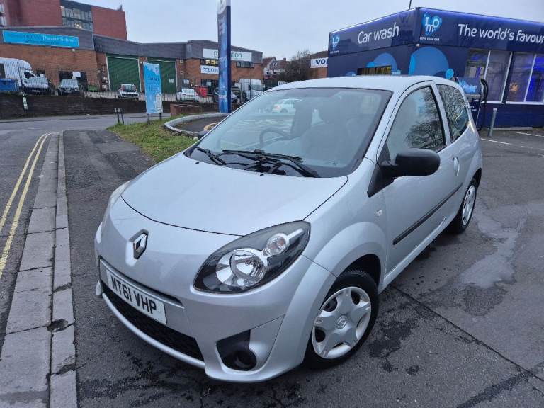 Renault TWINGO 1.2 PetrolHatchback, 2011, Manual, 1149 (cc), 3 doors