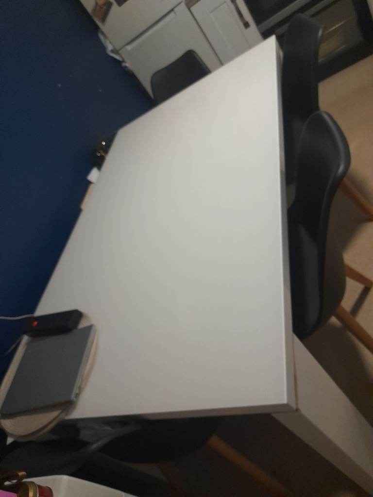Table and chairs 