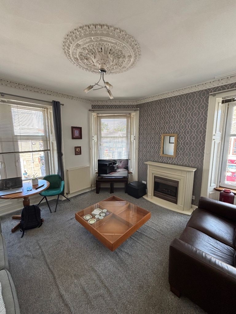 3 Bedroom First Floor Maisonette – Broughty Ferry (Town Centre)