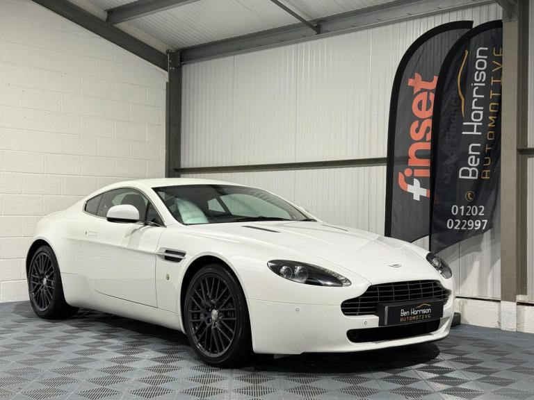 2012 Aston Martin Vantage 2dr [420] HATCHBACK PETROL Manual