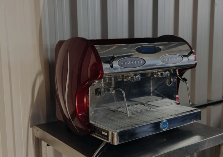 Kicco Carimali Coffee Machine with Beans, 2 Groups