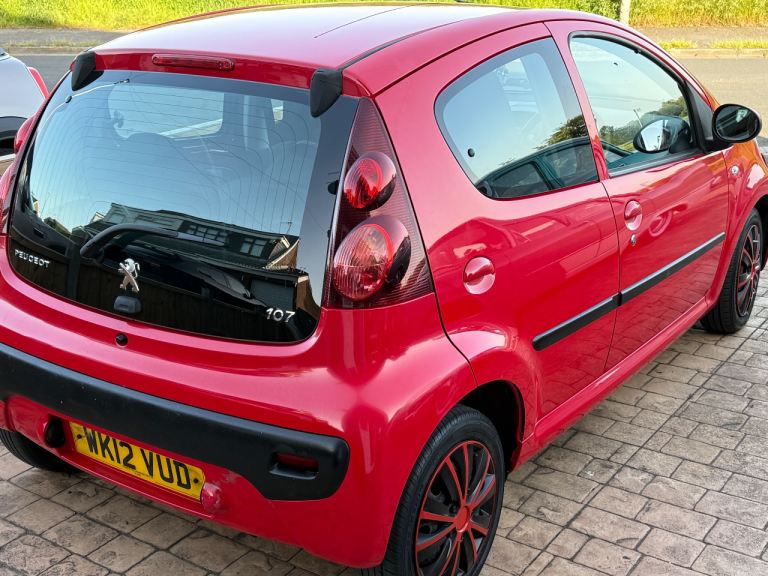 Peugeot, 107, Hatchback, 2012, Manual, 998 (cc), 5 doors