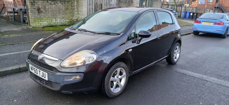 60 plate fiat punto  1.3 petrol with long mot till end october 2026