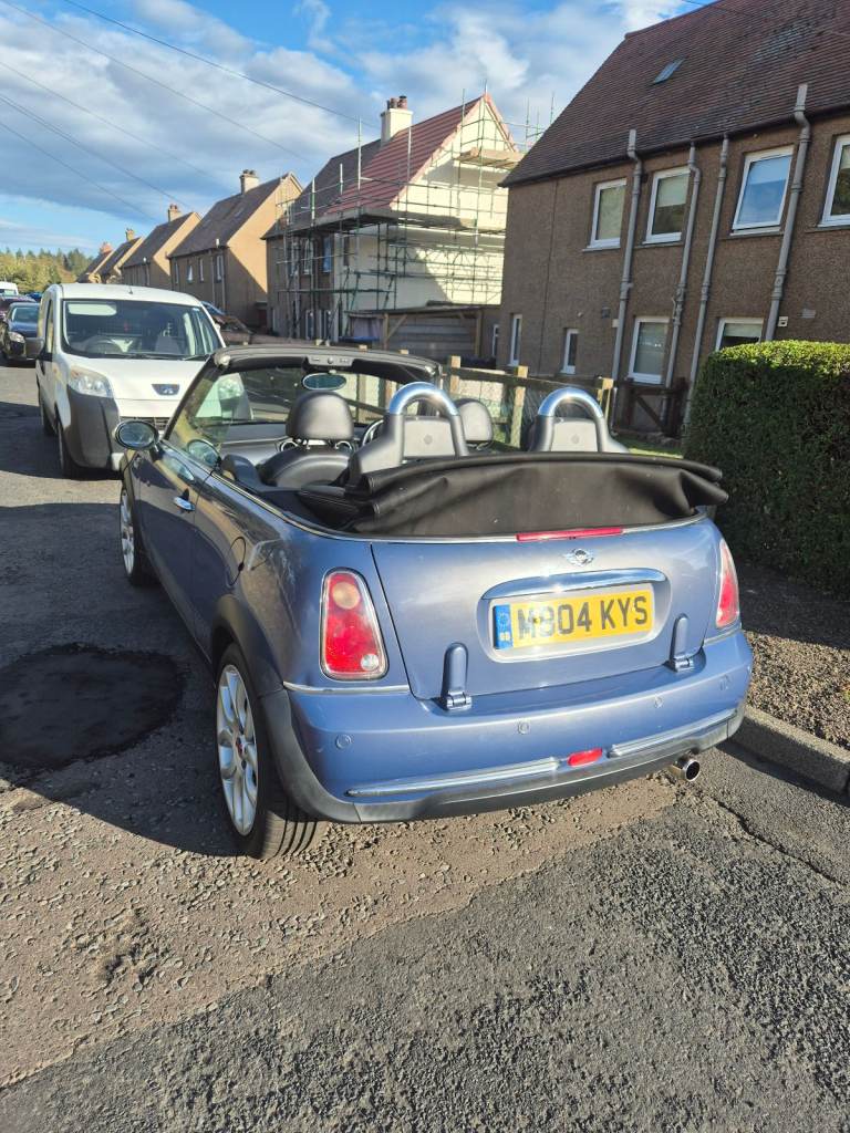 Mini, CONVERTIBLE, Convertible, 2004, Manual, 1598 (cc), 2 doors