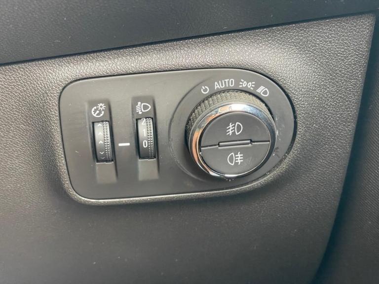 2017 Vauxhall Corsa 1.4i ecoTEC Energy Euro 6 5dr (a/c) Hatchback Petrol Manual