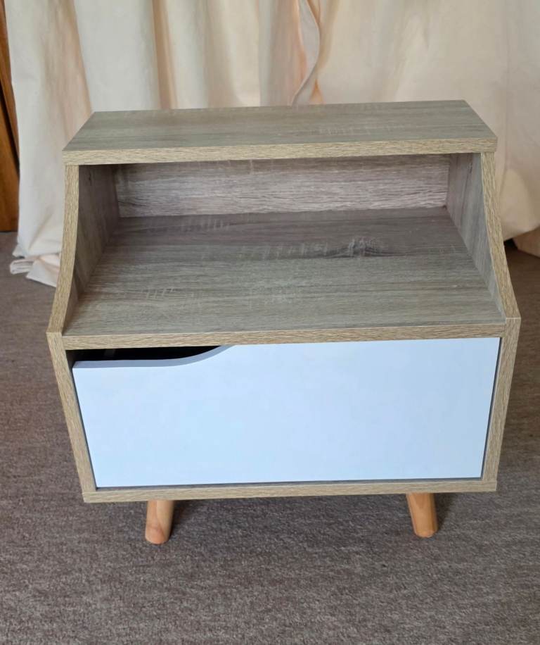 Bedside table