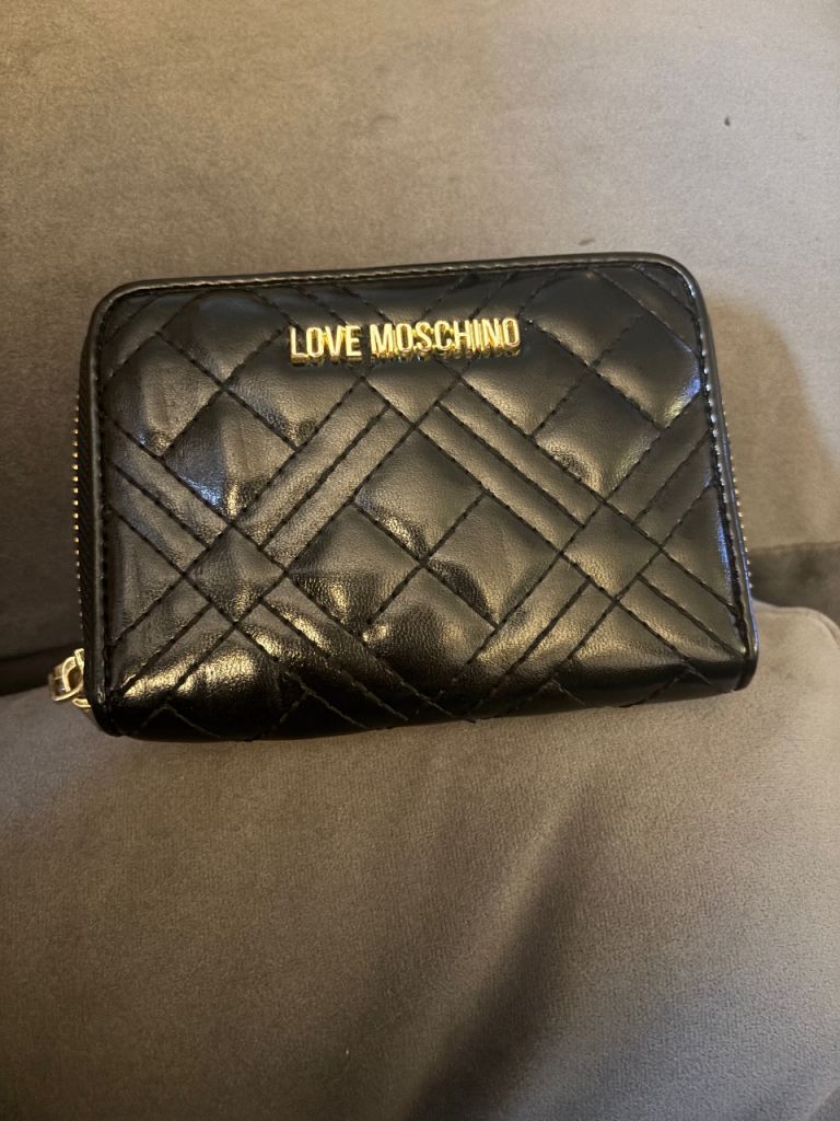 Small Moschino purse