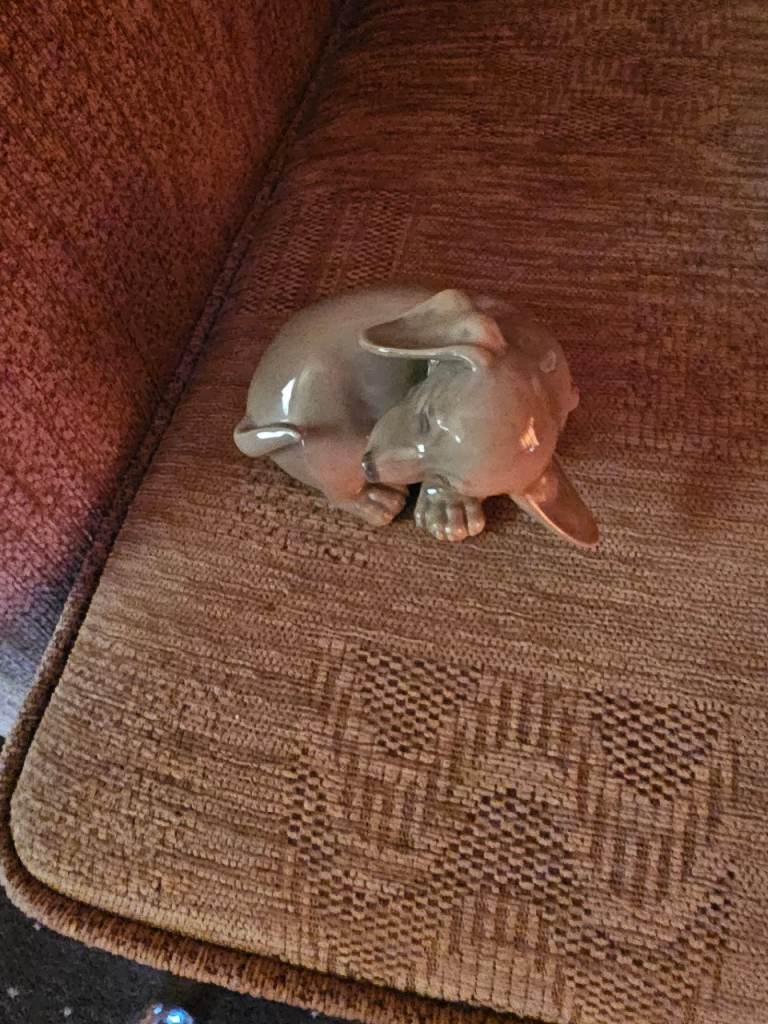 Lovely Grey Ceramic Rabbit Figurine – Good Condition