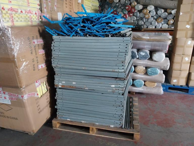 Solid heavy duty unit pallet racking shelving 270cm height and 100cm width