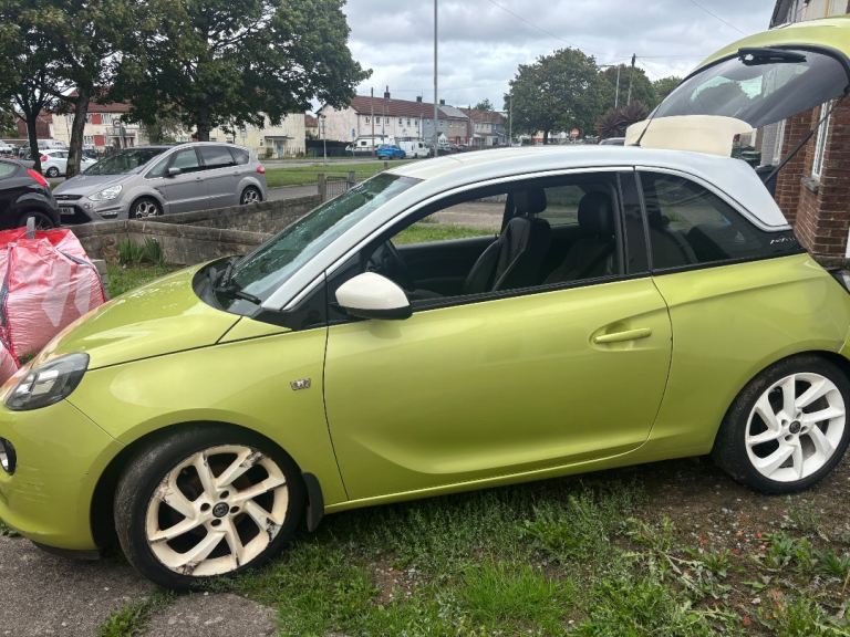 Vauxhall Adam slam