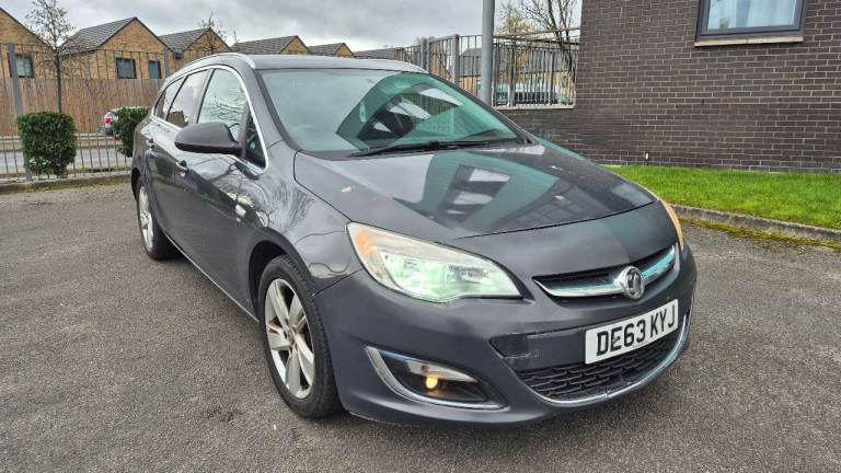 Vauxhall, ASTRA, Estate, 2013, Semi-Auto, 1956 (cc), 5 doors