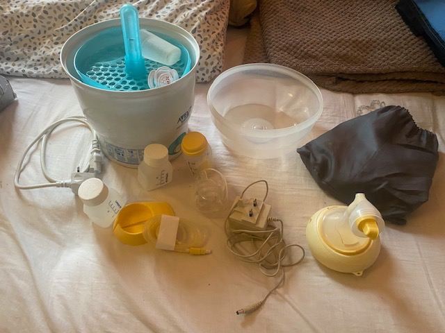 Electric steam steriliser (breast and bottle feeding) - Tommy Tippee