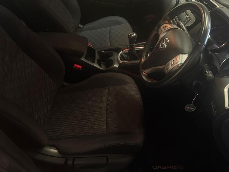 2014 Nissan Qashqai 1.2 DiG-T Acenta 5dr HATCHBACK PETROL Manual