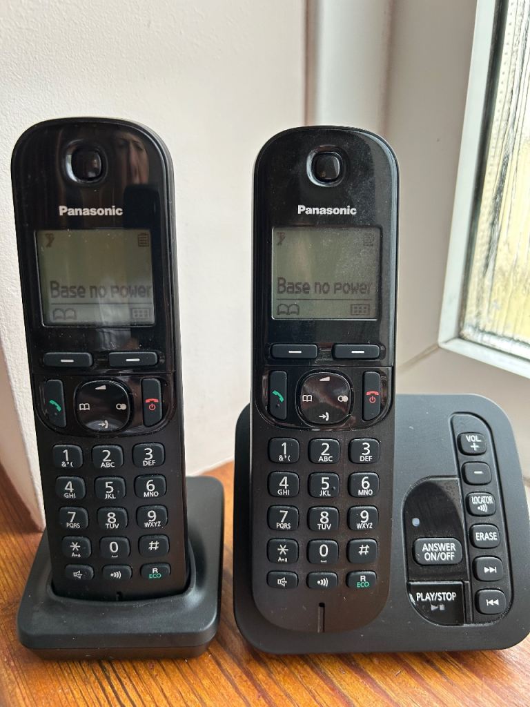Panasonic KX-TGC220E Digital DECT Cordless Telephone Twin Pack with answering machine