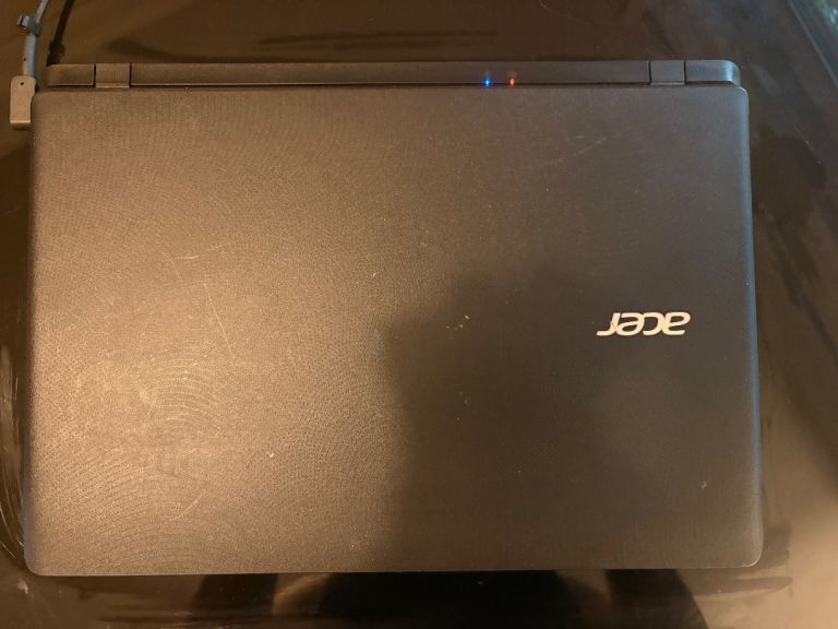 Acer Aspire ES1-332 Laptop – 4GB RAM / 32GB SSD