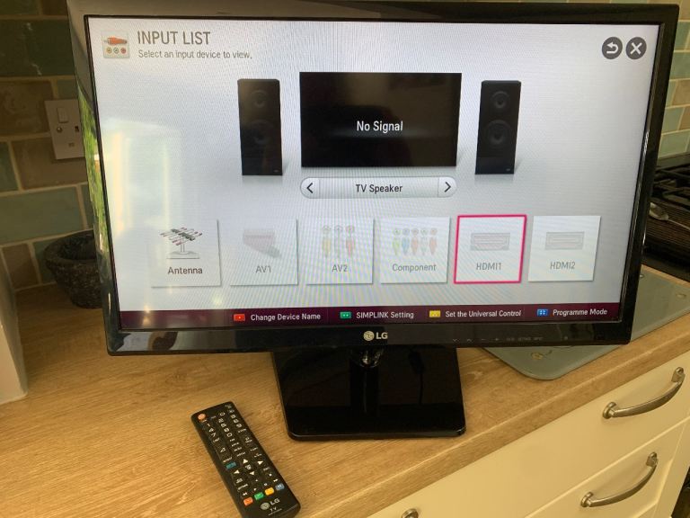 LG 24MT35S-PZ 24” LED TV