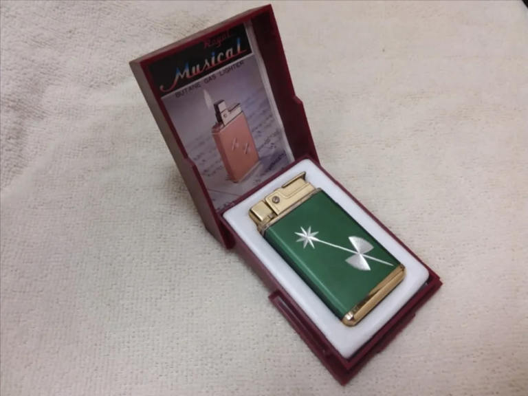 VINTAGE JAPANESE SANKYO ROYAL MUSICAL CIGARETTE LIGHTER EARLY 1970s