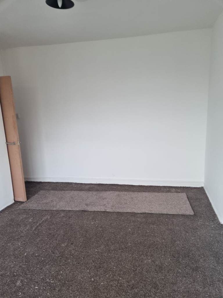 3 BEDROOM FLAT 2 RENT SE17 2PT 