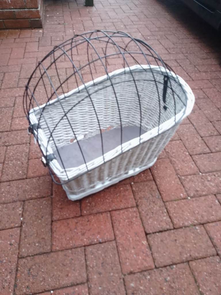 Dog basket for bike 