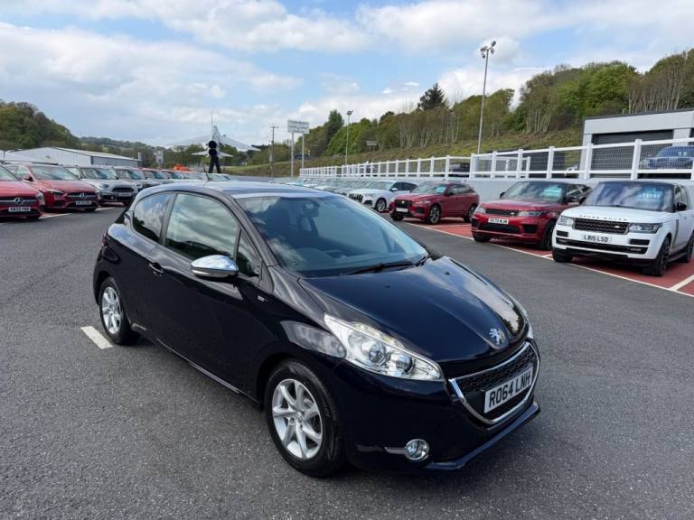 2014 64 PEUGEOT 208 1.2 VTI PURETECH STYLE HATCHBACK 3dr Petrol in Royal Blue