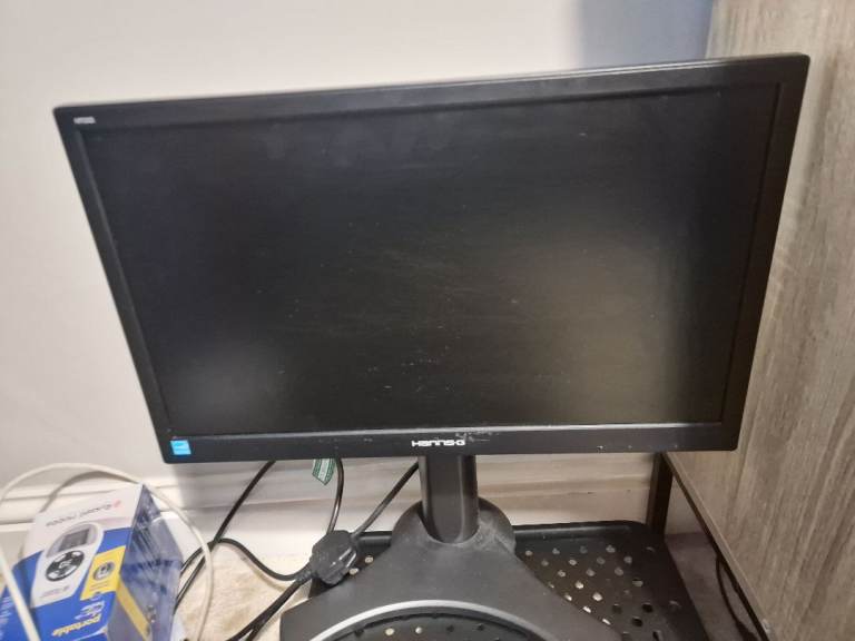 Hanns-G 18 inch Monitor 