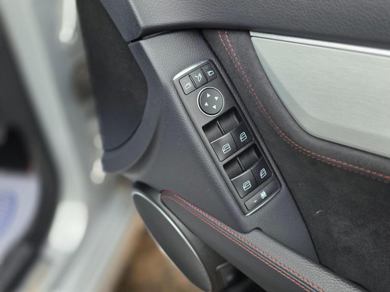 2013 Mercedes-Benz C Class C220 CDI BlueEFFICIENCY AMG Sport Plus 4dr Auto SALOON DIESEL Automatic