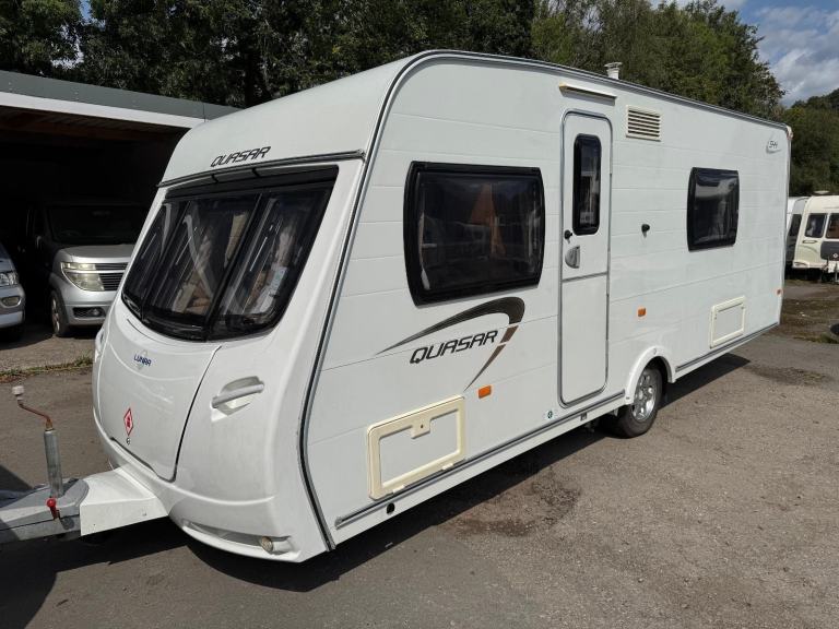 ⭐️ 2012/13 LUNAR QUASAR 544 ⭐️ 4 BERTH FIXED BED TOURING CARAVAN ⭐️ 