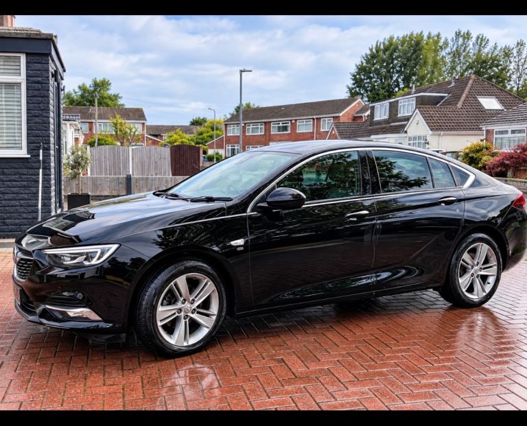 Vauxhall, INSIGNIA, Hatchback, 2018, Manual, 1598 (cc), 5 doors