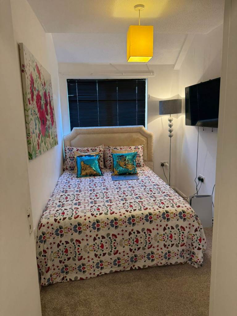 Spacious and Cosy Double Rooms for Rent in - SE12 9EU