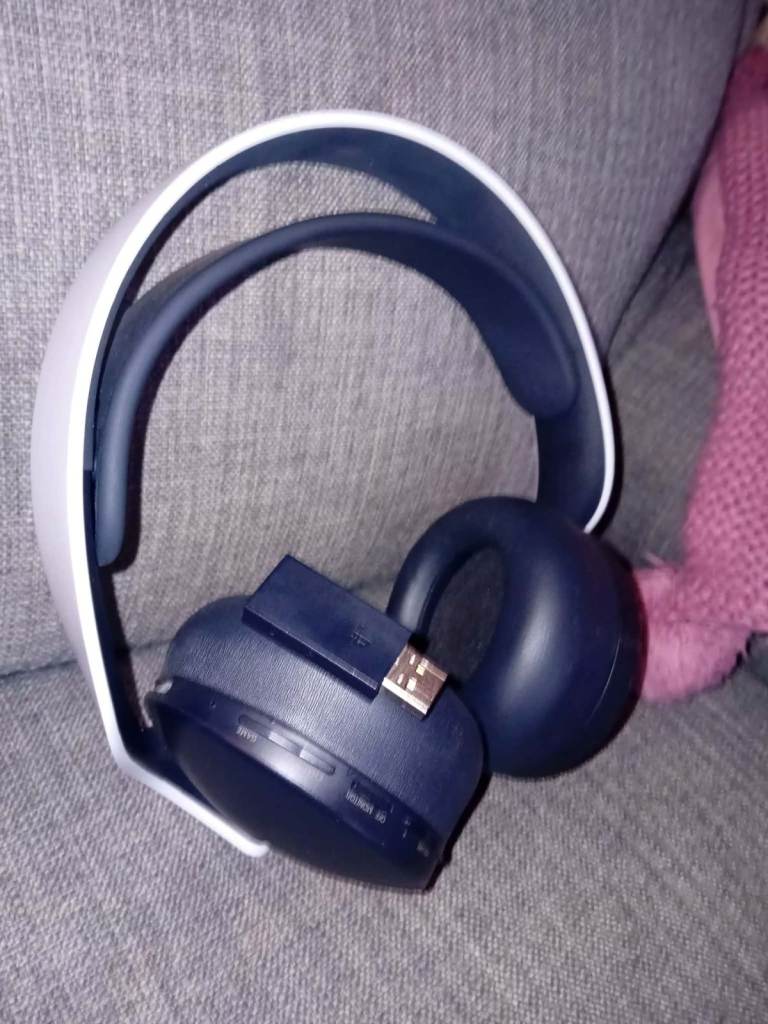 PS5 Pulse Wireless Headset.