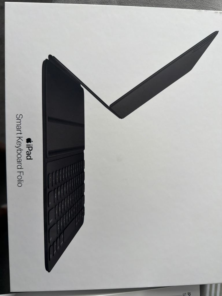 iPad Smart Keyboard Folio
