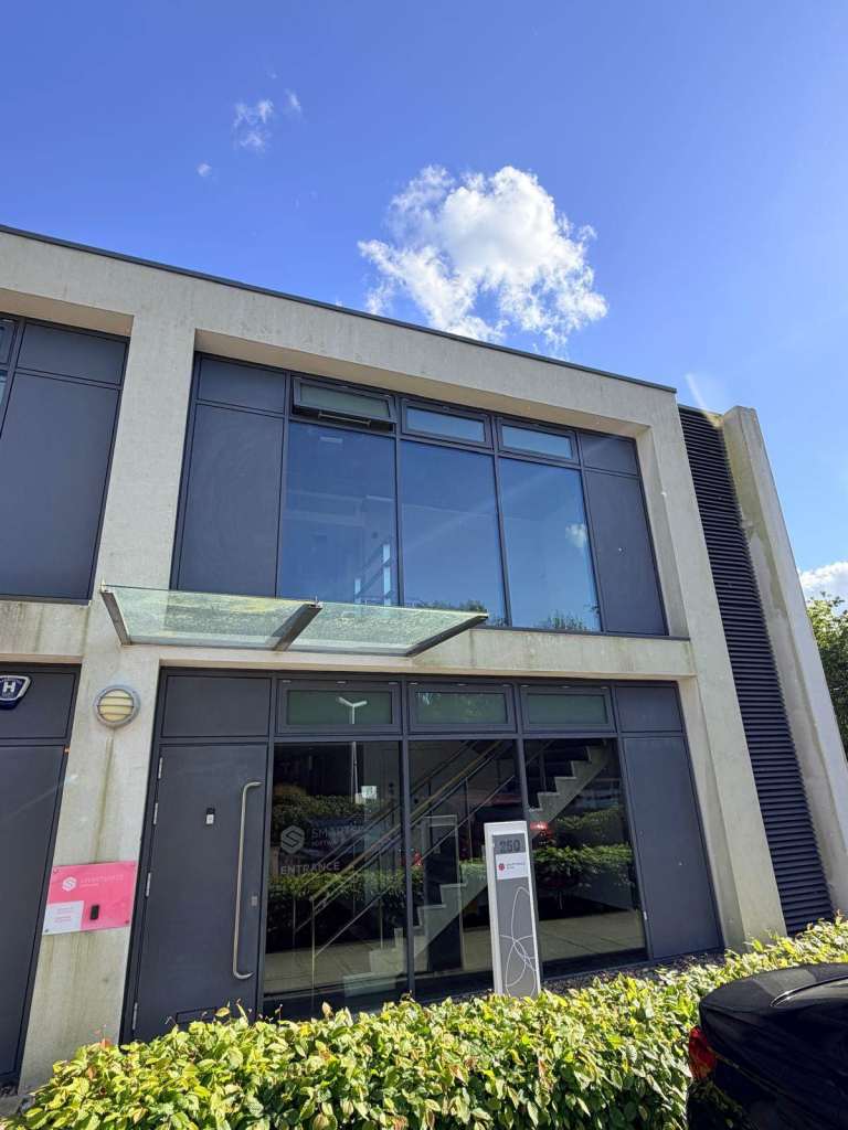Prestigious Campus Office | Fully Fitted & Ready to Occupy | Butterfield Business Park, Luton