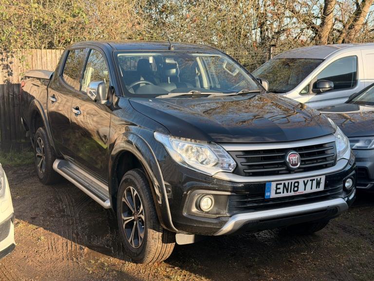 2018 [18] FIAT FULLBACK 2.4 [180] LX AUTO DOUBLE CAB PICK UP TOP SPEC BLACK 