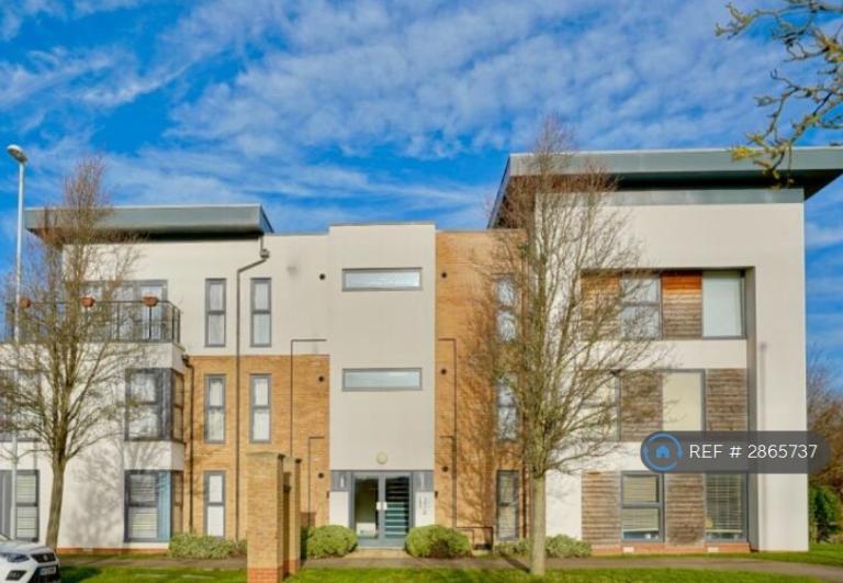 2 bedroom flat in Summers Hill Drive, Papworth Everard, Cambridge, CB23 (2 bed) (#2865737)