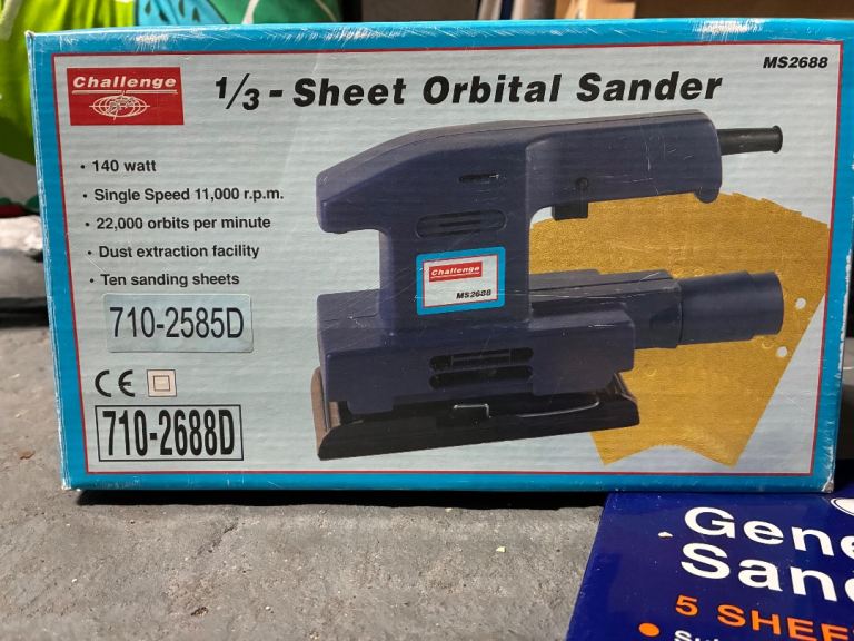 Electric Sander incl 40+ sandpaper sheets