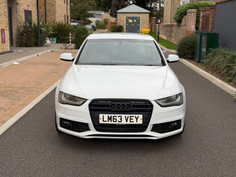 Audi, A4, Saloon, 2013, Manual, 1968 (cc), 4 doors
