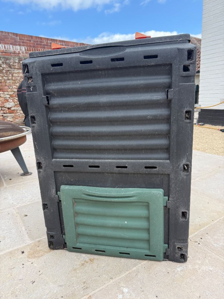 Large Plastic Garden Composter Bin